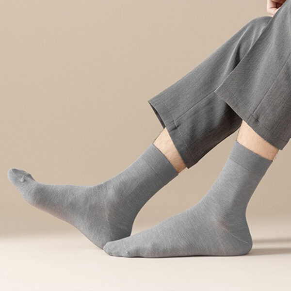 Autumn Winter Men’s Modal Socks Mid Calf Solid Color Soft Seamless Cotton Breathable Sweat Absorbing Crew Socks