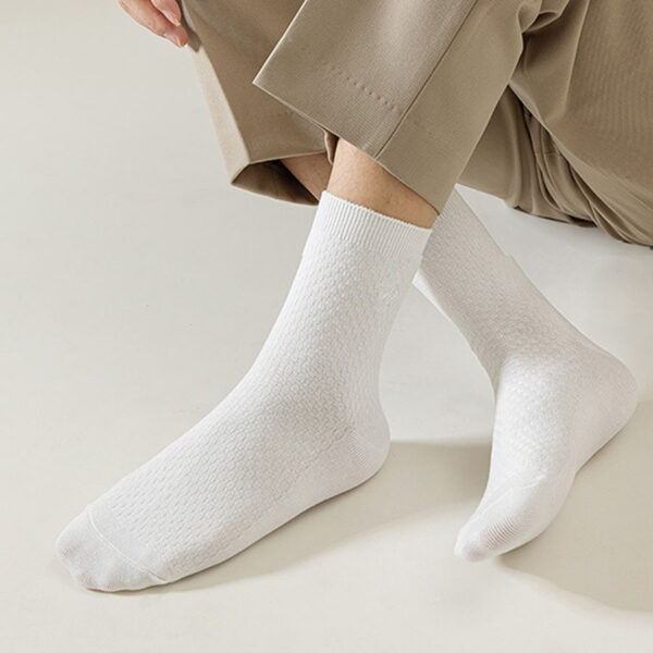 Breathable Bamboo Fiber Cotton Socks Men’s Crew Socks Anti Odor Mid Calf for Spring Autumn