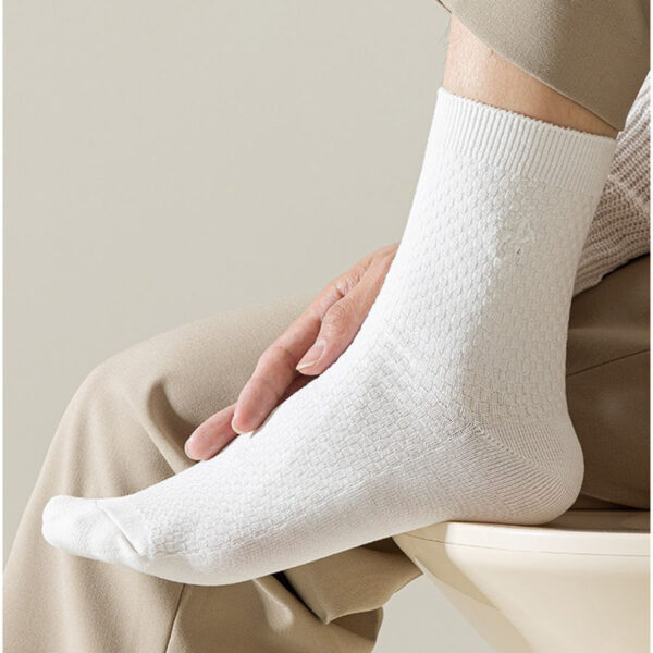 Breathable Bamboo Fiber Cotton Socks Men’s Crew Socks Anti Odor Mid Calf for Spring Autumn
