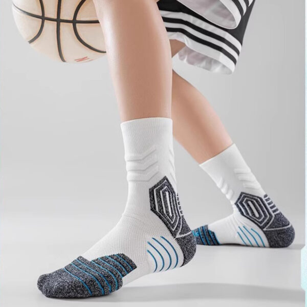 Men’s Training Socks Mid Calf Anti Slip Basketball Badminton Running Sports Socks Cushion Sole Spring Summer