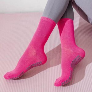 Breathable Yoga Socks Women Mid Calf Non Slip Grip Pilates Socks Sweat Absorbing Workout Socks