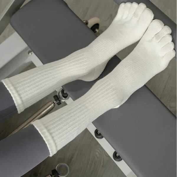 Women’s Non Slip Yoga Socks Autumn Winter Thick Grip Five Toe Mid Calf Pilates Dance Socks