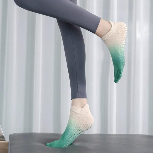 Luxury Style Women’s Yoga Socks Five Finger Anti Slip Pilates Socks Breathable Athletic Toe Socks