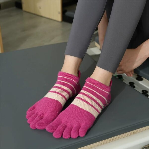 Luxury Style Women’s Yoga Socks Five Finger Anti Slip Pilates Socks Breathable Athletic Toe Socks