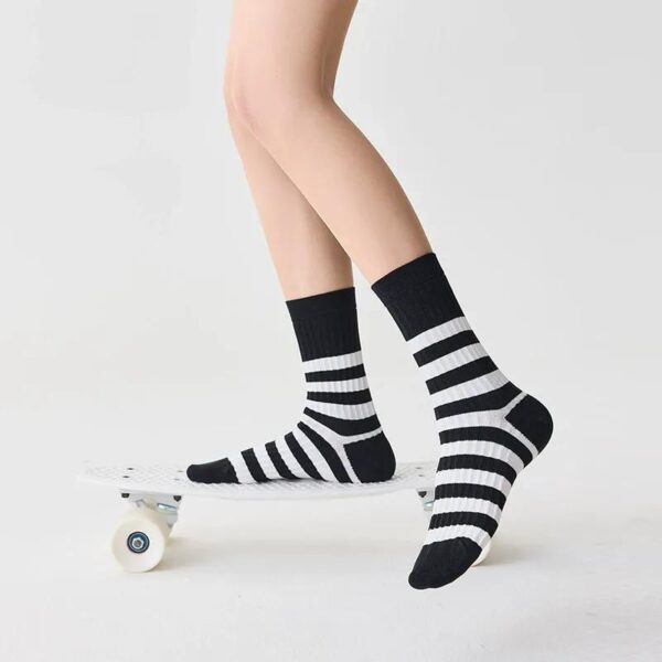 Striped Cotton High Tube Socks Women Breathable Sweat Wicking Long Socks College Style Spring Autumn