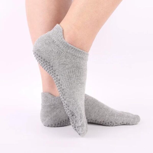 Luxury Style Women’s Yoga Socks Five Finger Anti Slip Pilates Socks Breathable Athletic Toe Socks