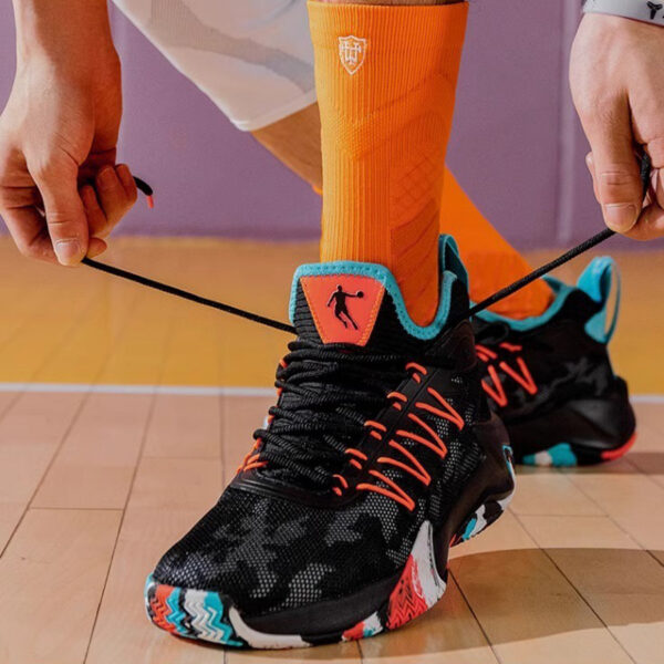 Men’s Long Tube Basketball Socks Thick Cushion Sole Non Slip Professional Running Marathon Sports Socks
