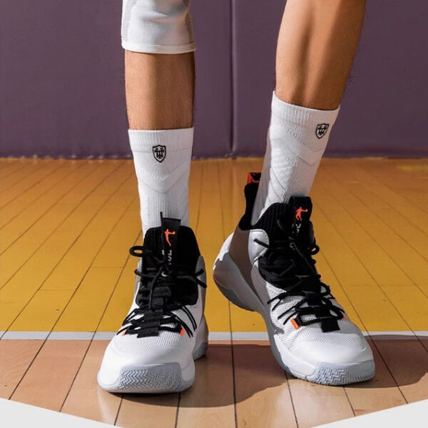 Men’s Long Tube Basketball Socks Thick Cushion Sole Non Slip Professional Running Marathon Sports Socks